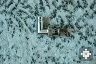 BNC nurkadapter (90°)